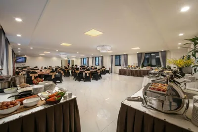 Adonis Hotel – Fotos 4
